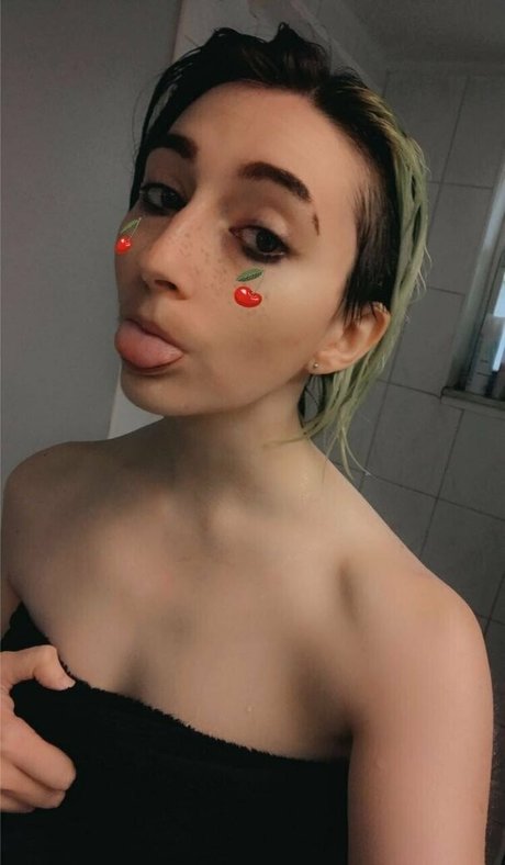 曲線美のランジェリーオンリーファンズ ホット裸 ギャラリー