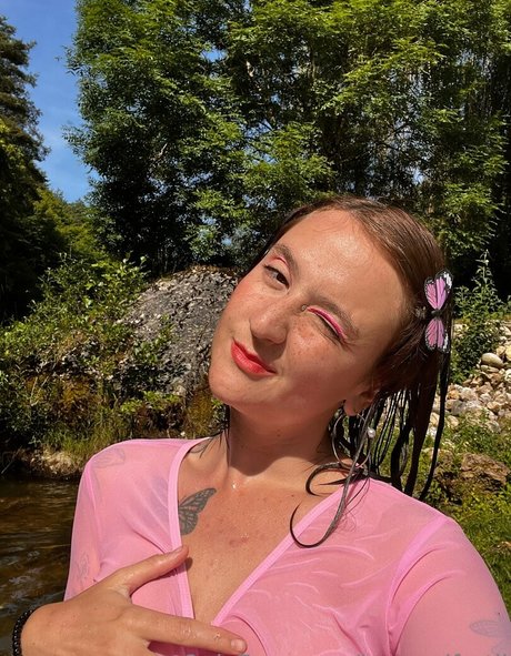 フィットネスベイビーオンリーファンズ エロチック 写真