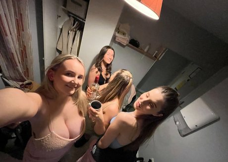 Katie O 素敵なポルノスター 写真