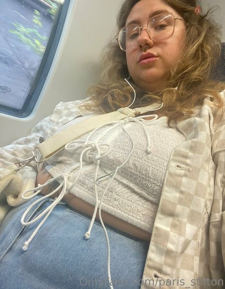 paris stilton トップモデル 写真