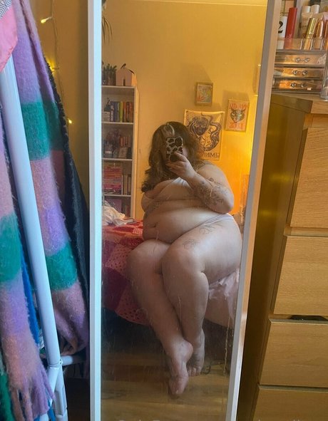 メコスジのオンリーファンズ アダルト無料 画像