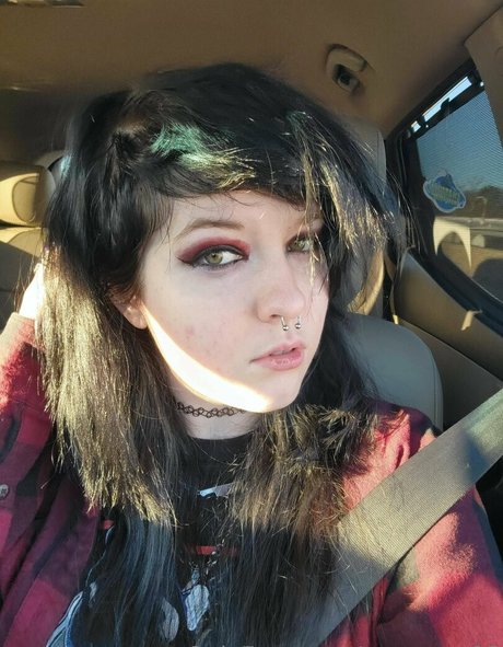 ミラーセルフィーオンリーファンズ セクシーxxx 画像