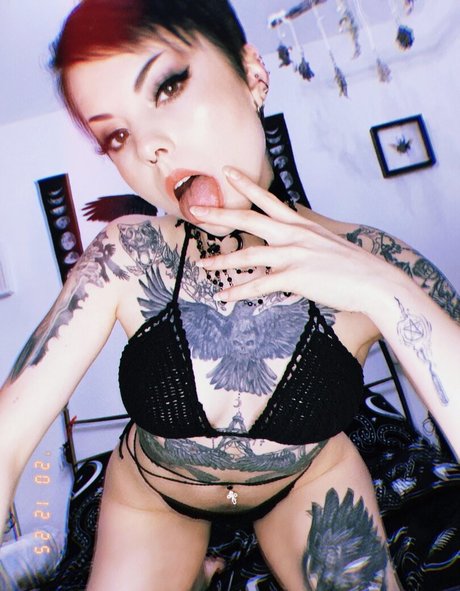 ジムのインフルエンサーオンリーファンズ ホットセクシー 画像