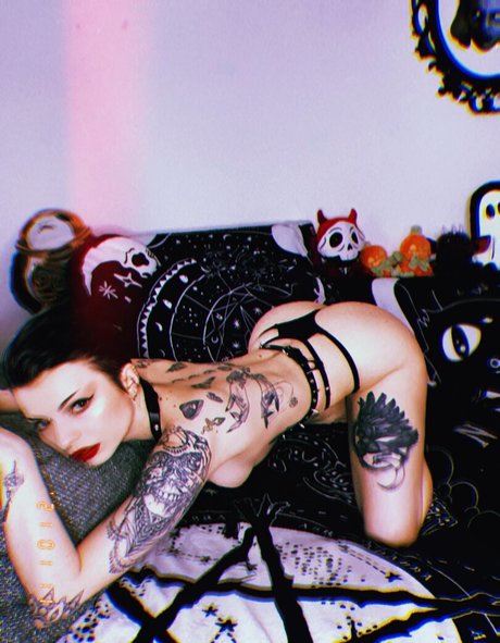 赤毛ティーンオンリーファンズ ホット裸 写真