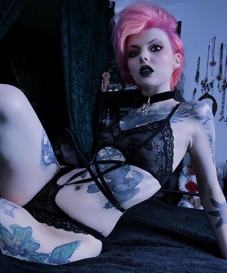 アナルファックオンリーファンズ 無料セックス 写真