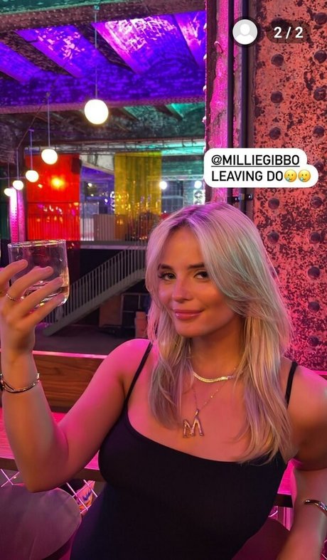 Amelia Eve Gibson セクシーなスター 画像