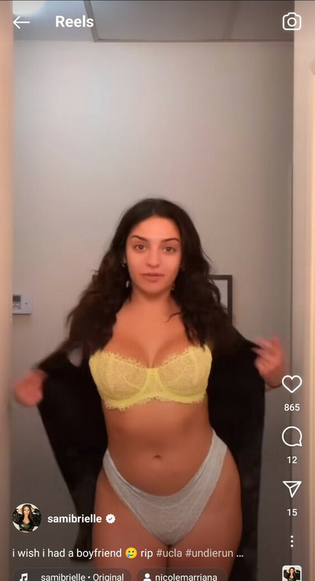 足 マンコ オンリーファンズ 美しい裸 アーカイブ