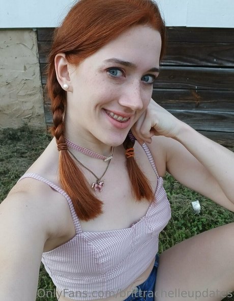 赤毛の痩せたオンリーファンズ 無料xxx 写真