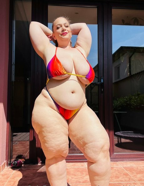 ヌード妻オンリーファンズ xxx アーカイブ