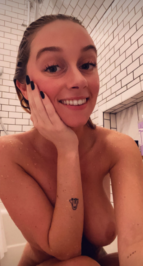 Natalie Hooper 無料スター 写真