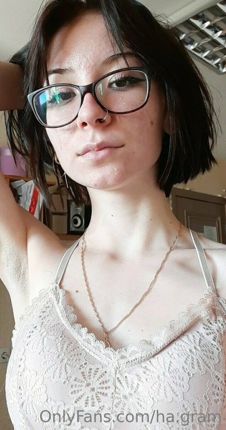 ha gram 女優 写真