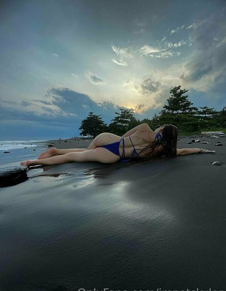 成熟したラテン系オンリーファンズ 美しいヌード 写真