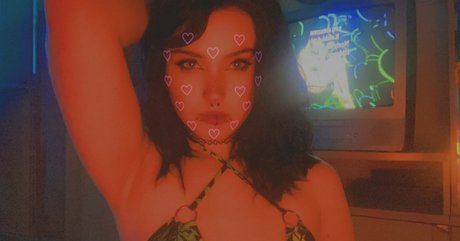 freebunnii モデル 写真