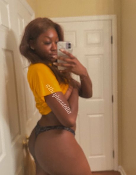 金髪のホットな妻オンリーファンズ 無料 画像