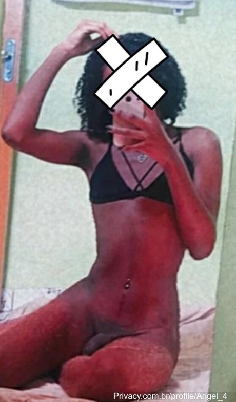 ストリップショー オンリーファンズ 無料 写真