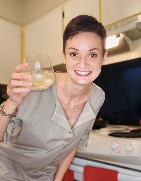 ヌード妻オンリーファンズ アダルト無料 写真