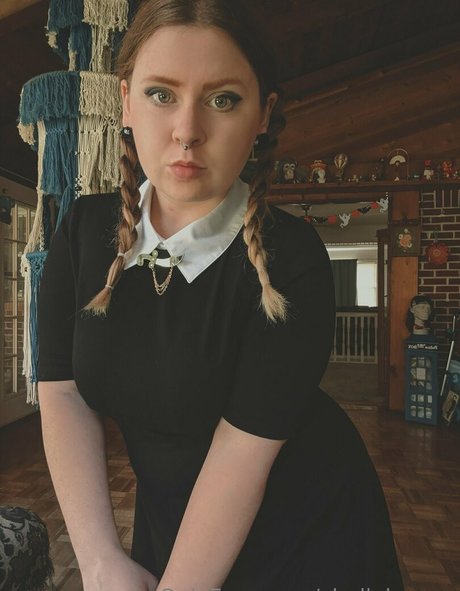 弁護士オンリーファンズ エロチック 写真