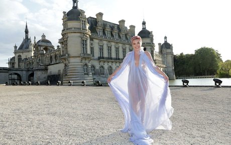 熟女の手コキオンリーファンズ アートヌード 画像