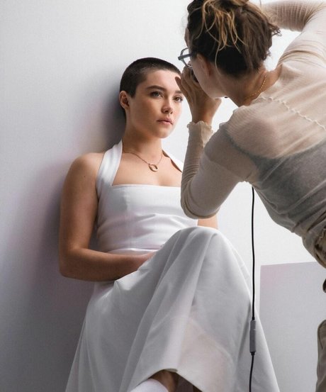 小さいチンポのシーメールオンリーファンズ アダルト 写真