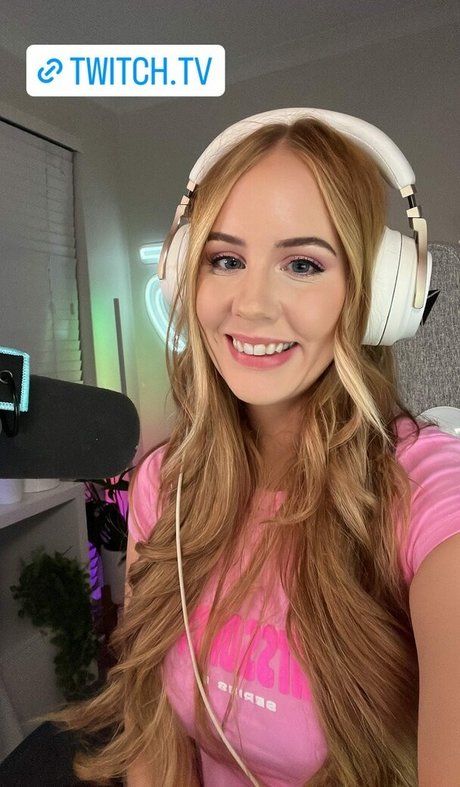 後背位オンリーファンズ ホットポルノ 画像