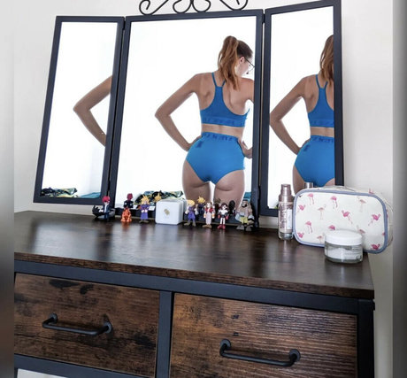 巨乳オナニーオンリーファンズ アダルト 写真