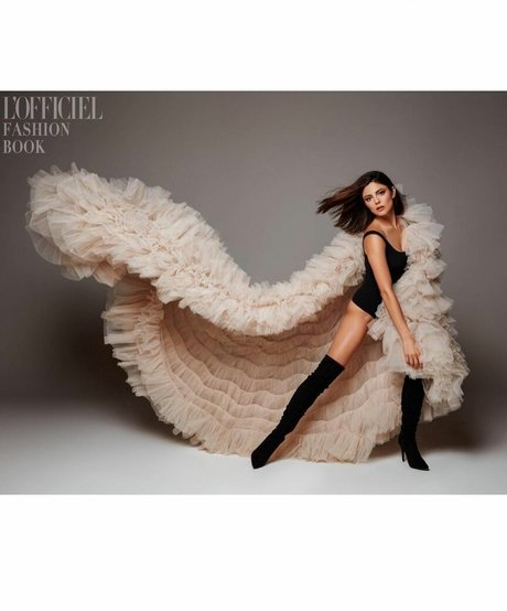 Monica Barbaro 高品質モデル 画像