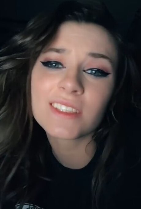 izassassin 高品質モデル 画像