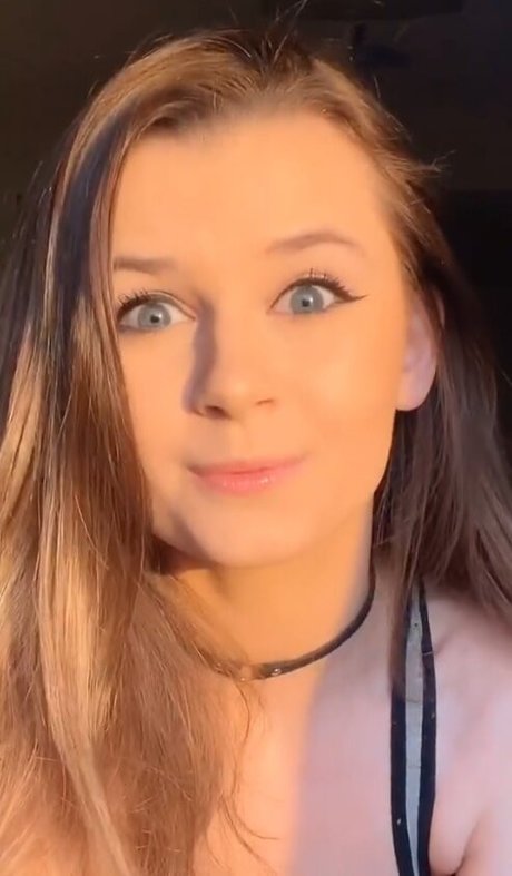 izassassin セクシーモデル ギャラリー