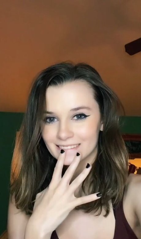 シャワー3P オンリーファンズ 無料 写真