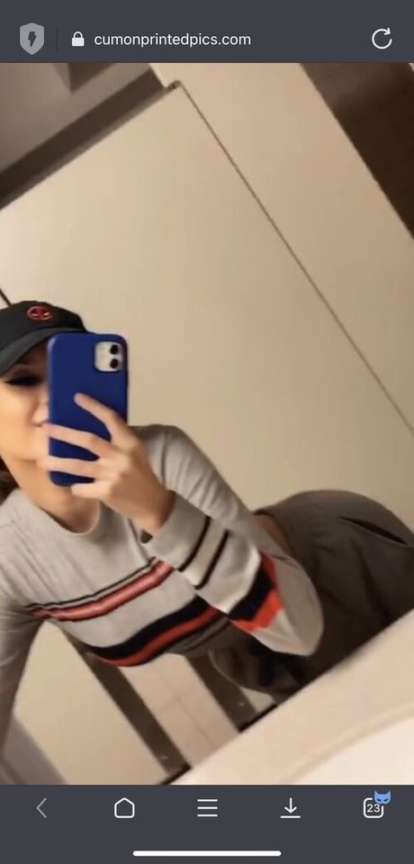 デカ尻ティーンオンリーファンズ エロ 写真