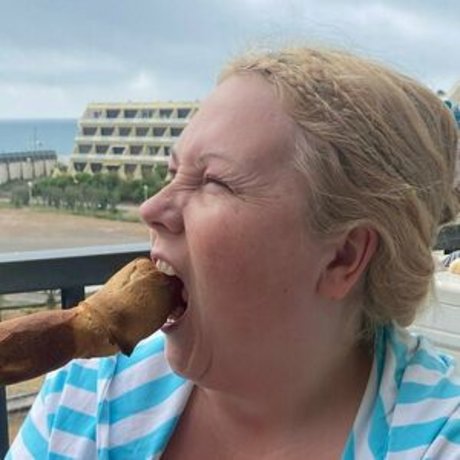 後背位オンリーファンズ エロチック 写真