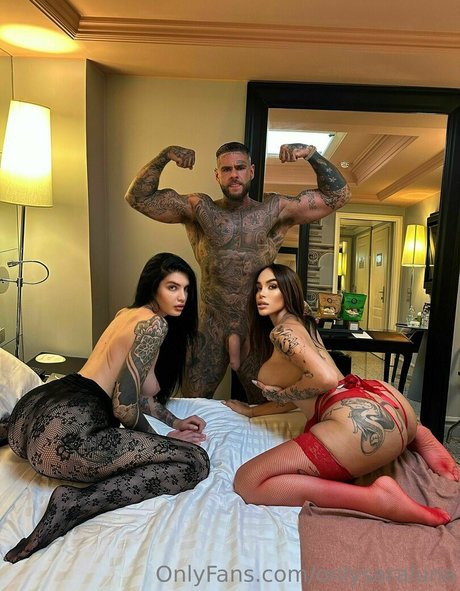 onlysaraluna トップモデル ギャラリー