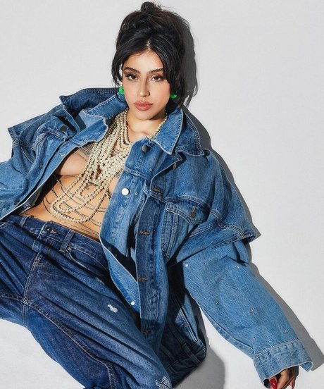 傾向のあるオンリーファンズ 無料セクシー 写真