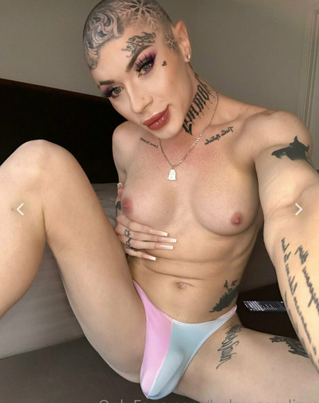 バニープリンセスオンリーファンズ 美しい 写真