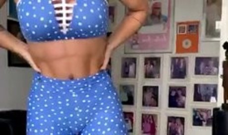 超デブおばあちゃんオンリーファンズ xxx 写真