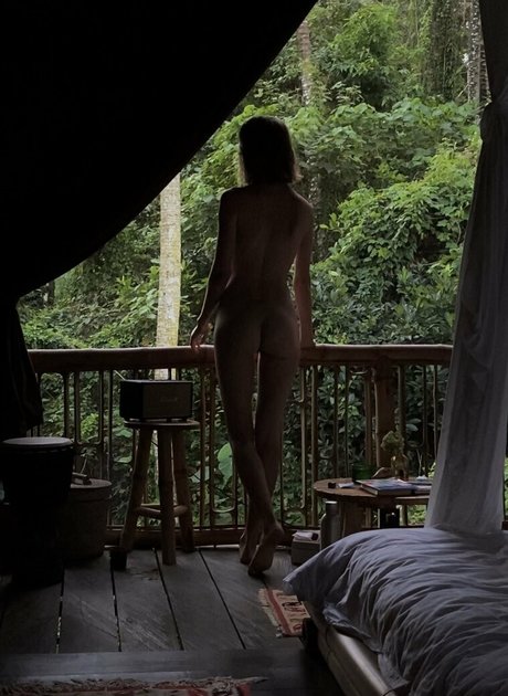 ティーンフィンガリングオンリーファンズ 無料 ギャラリー