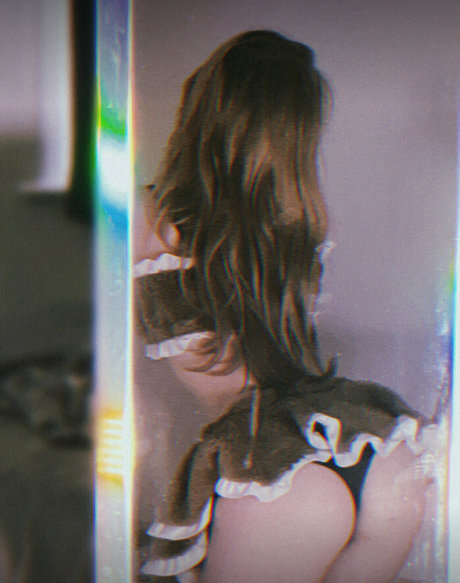 Necr oee xxxポルノスター 写真