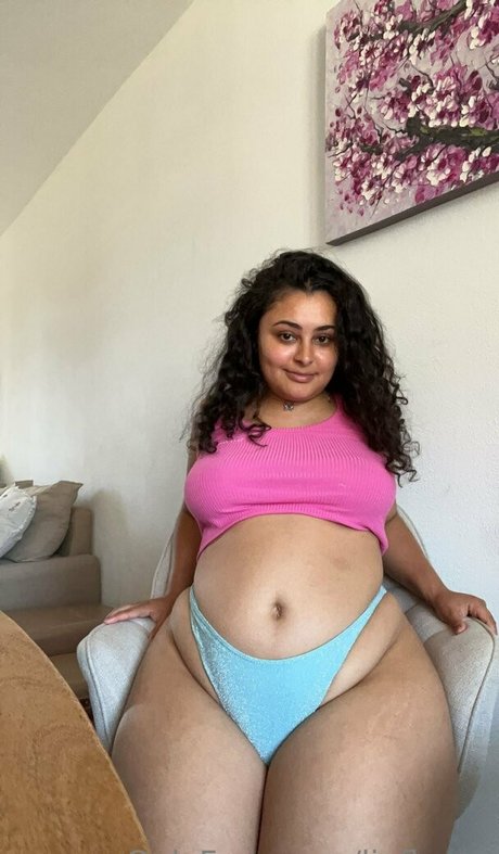 Liefloves ホットなモデル 写真