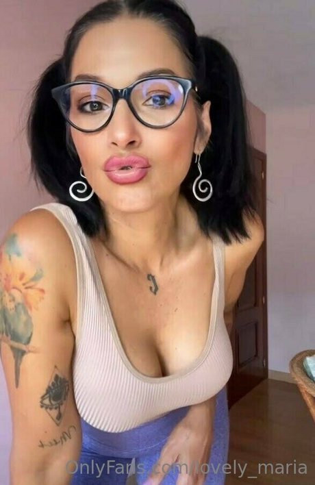 lovely maria xxx女優 写真