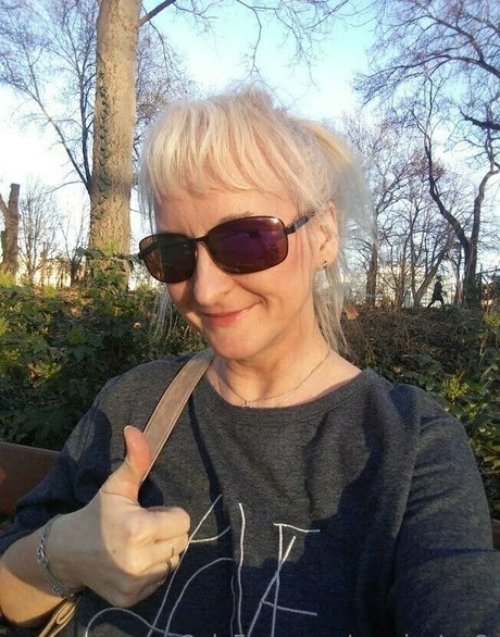 monicutex2 ポルノスター ホット 写真