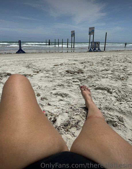 Allie Sin アートモデル ギャラリー