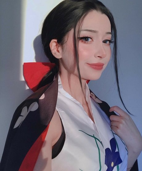 筋肉トランスオンリーファンズ ヌード 写真