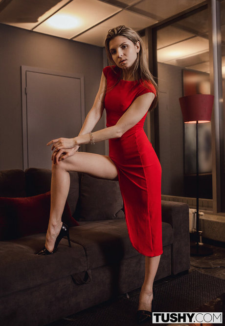 レズビアンマッサージオンリーファンズ ホットヌード 画像