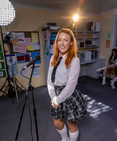 アニメガールズオンリーファン ポルノ 画像