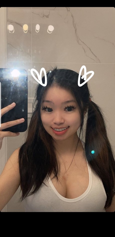 巨乳で痩せているオンリーファンズ 無料 写真