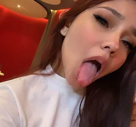 アラブの女の子オンリーファンズ アートポルノ 写真