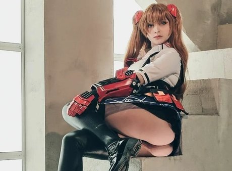 ぽっちゃりブロンドのオンリーファンズ ポルノ 写真