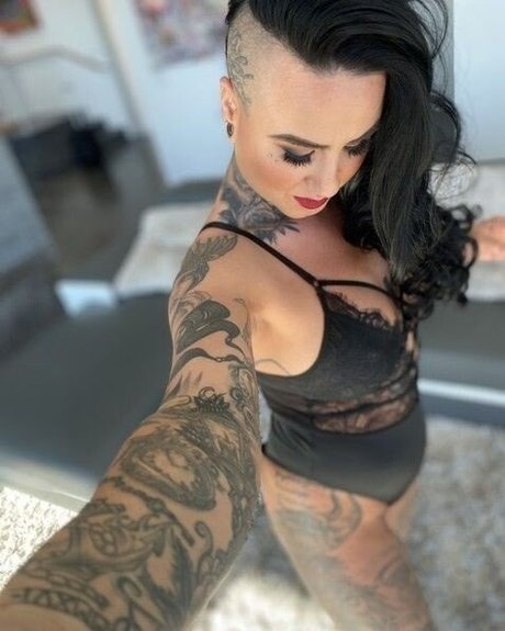 アナルオーガズム オンリーファンズ パーフェクト 写真