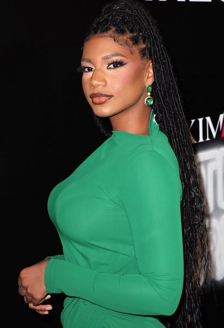 Taylor Rooks 完璧な女優 画像