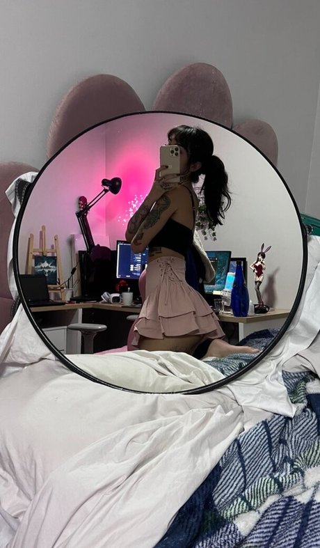 Caputile 完璧なポルノスター 写真